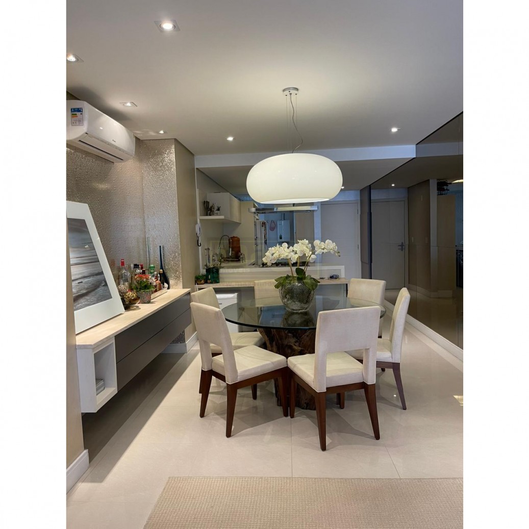 Apartamento mobiliado e decorado Praia Brava