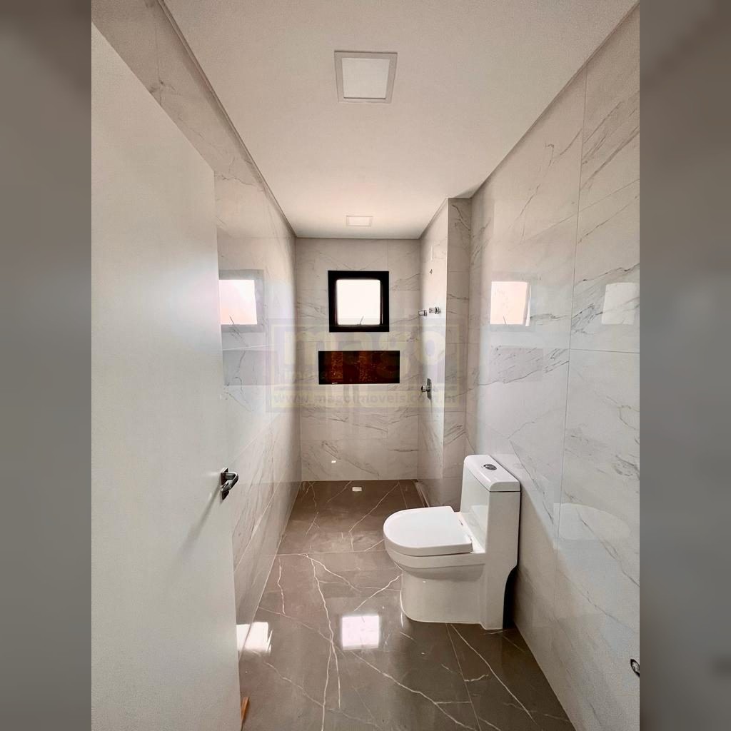 Casa de alto padrão à venda em condominio fechado