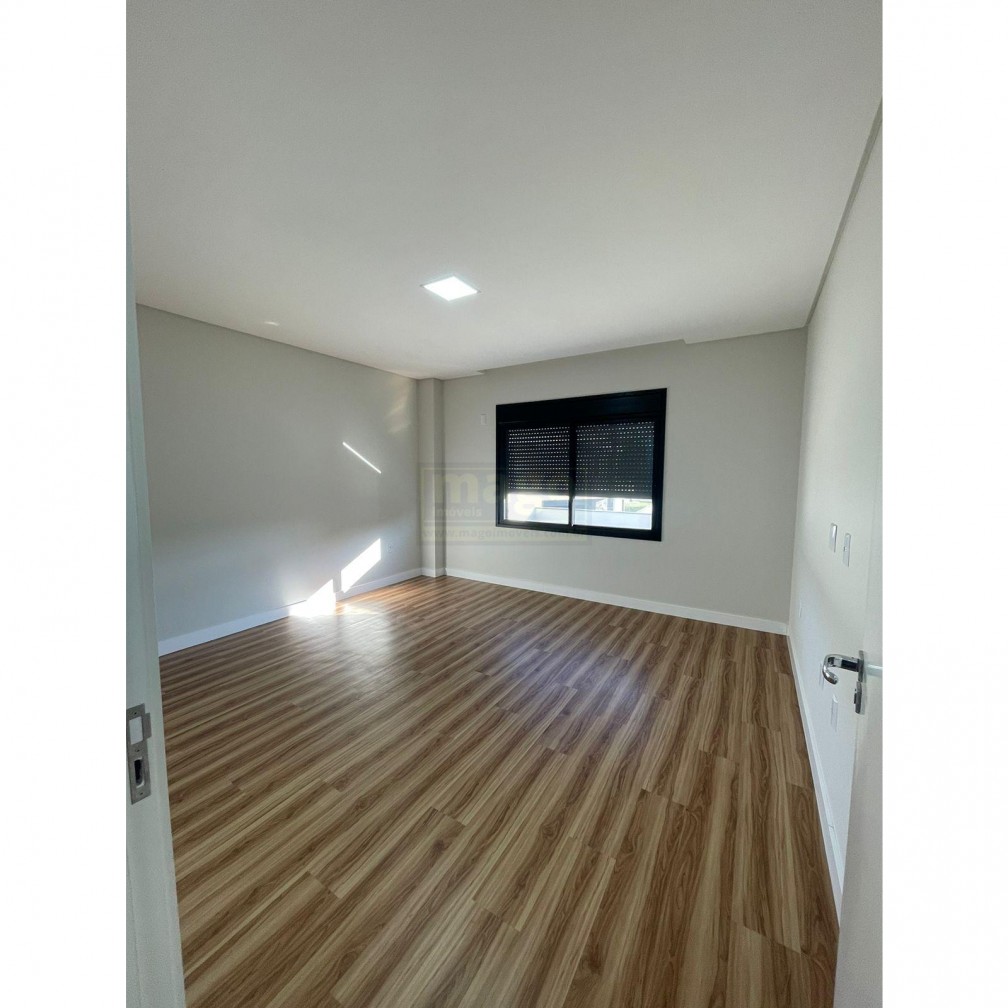 Casa de alto padrão à venda em condominio fechado