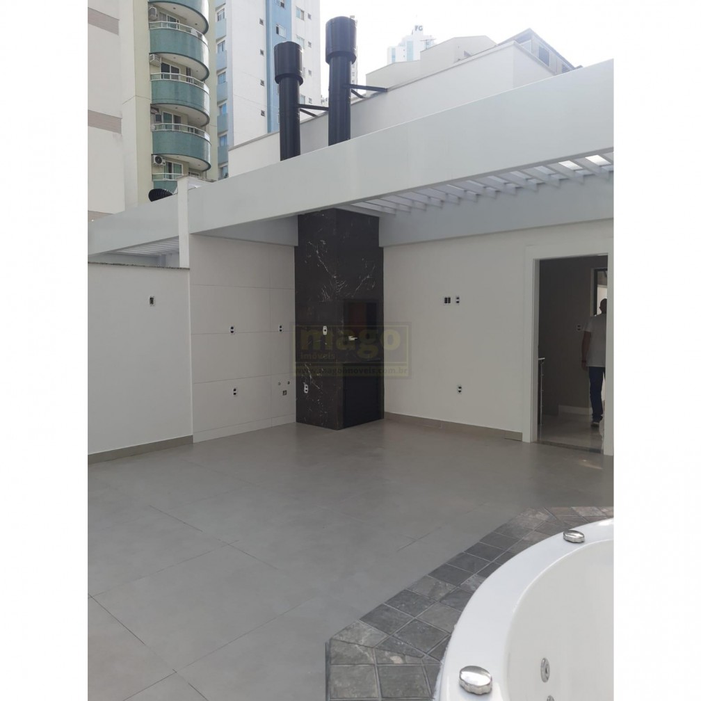 Sobrado com 3 suítes para venda