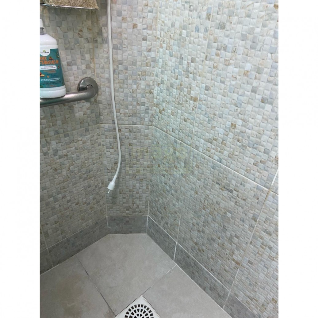 Apartamento terréo para venda na Barra Sul