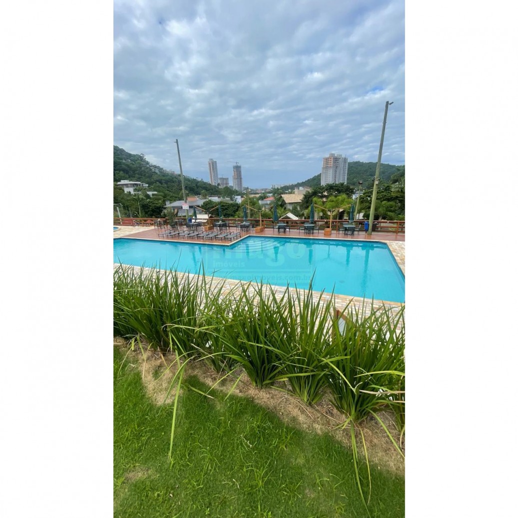 Magnífica Casa em Condomínio Fechado na Praia Brava