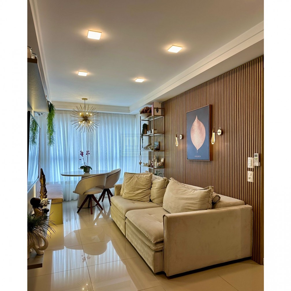  Apartamento Mobiliado com 2 dormintórios sendo 1 suíte para Venda