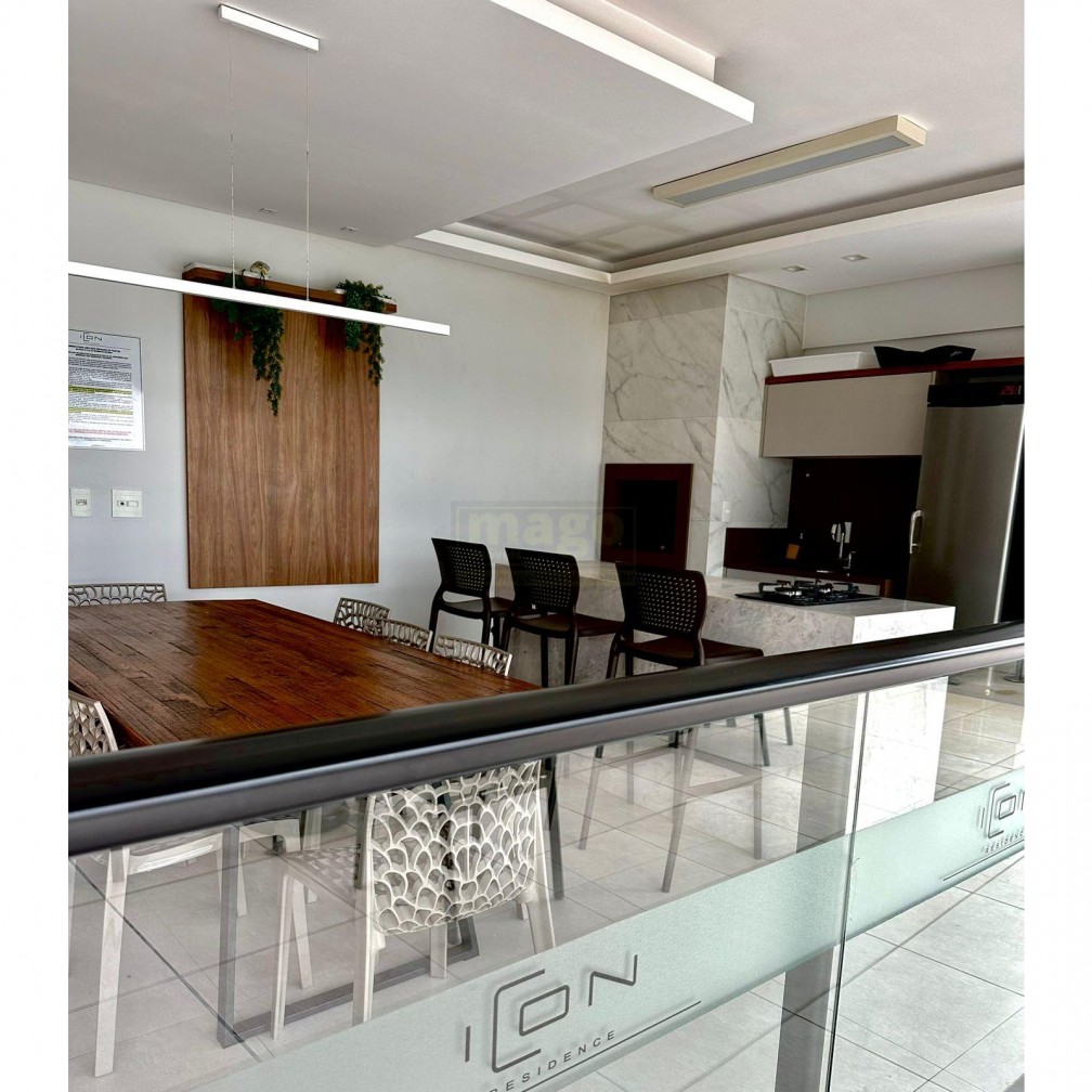  Apartamento Mobiliado com 2 dormintórios sendo 1 suíte para Venda