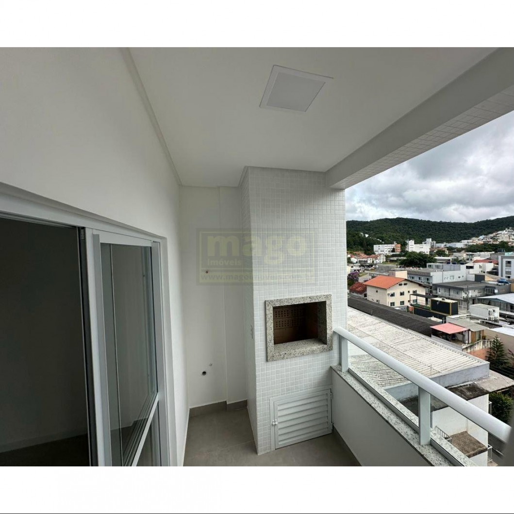 Apartamento Novo nas Nações para Venda