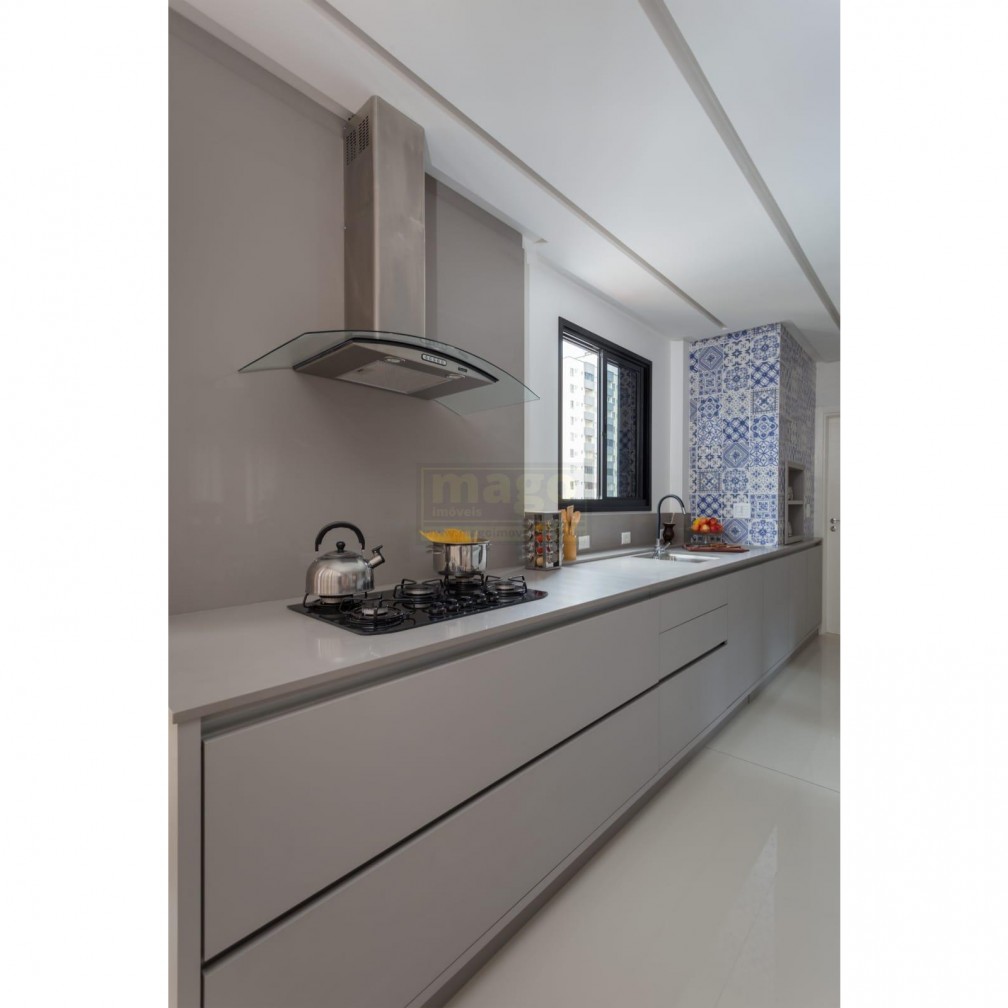 BELÍSSIMO APARTAMENTO EM BC PERTO DO SHOPPING ATLÂNTICO!