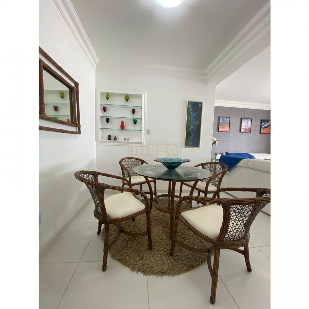 Apartamento Frente Mar na Meia praia em Itapema 
