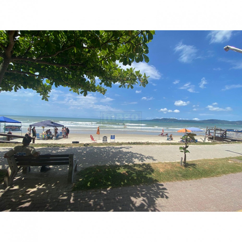 Apartamento Frente Mar na Meia praia em Itapema 