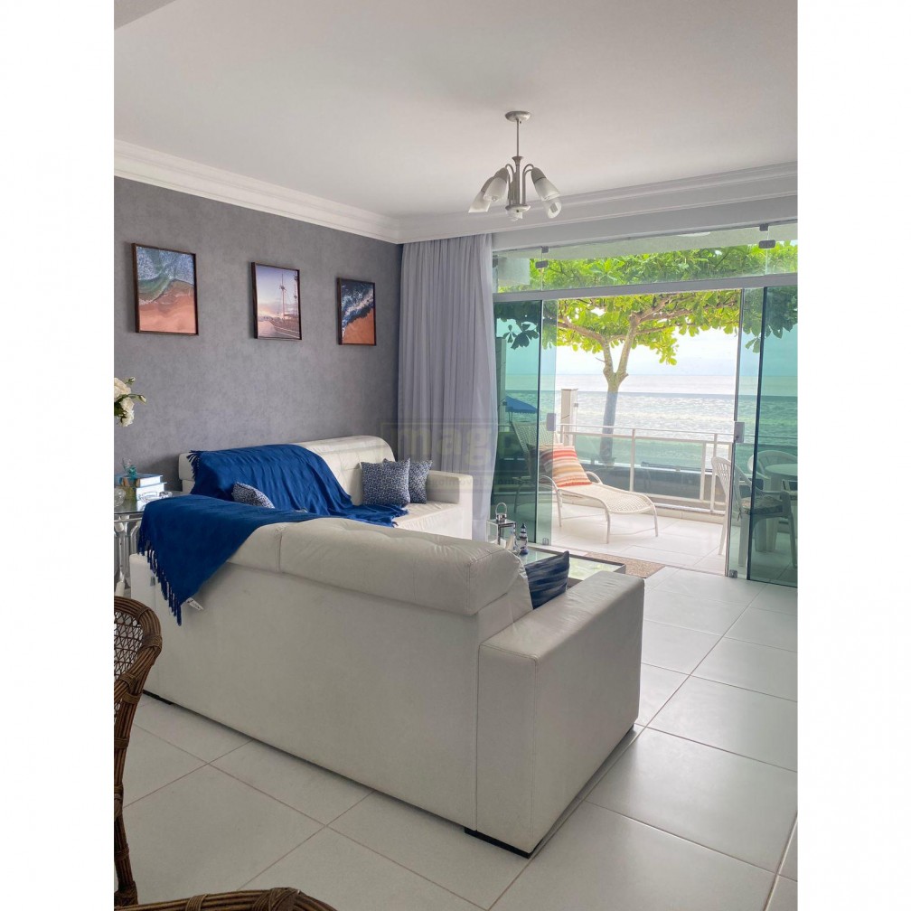 Apartamento Frente Mar na Meia praia em Itapema 
