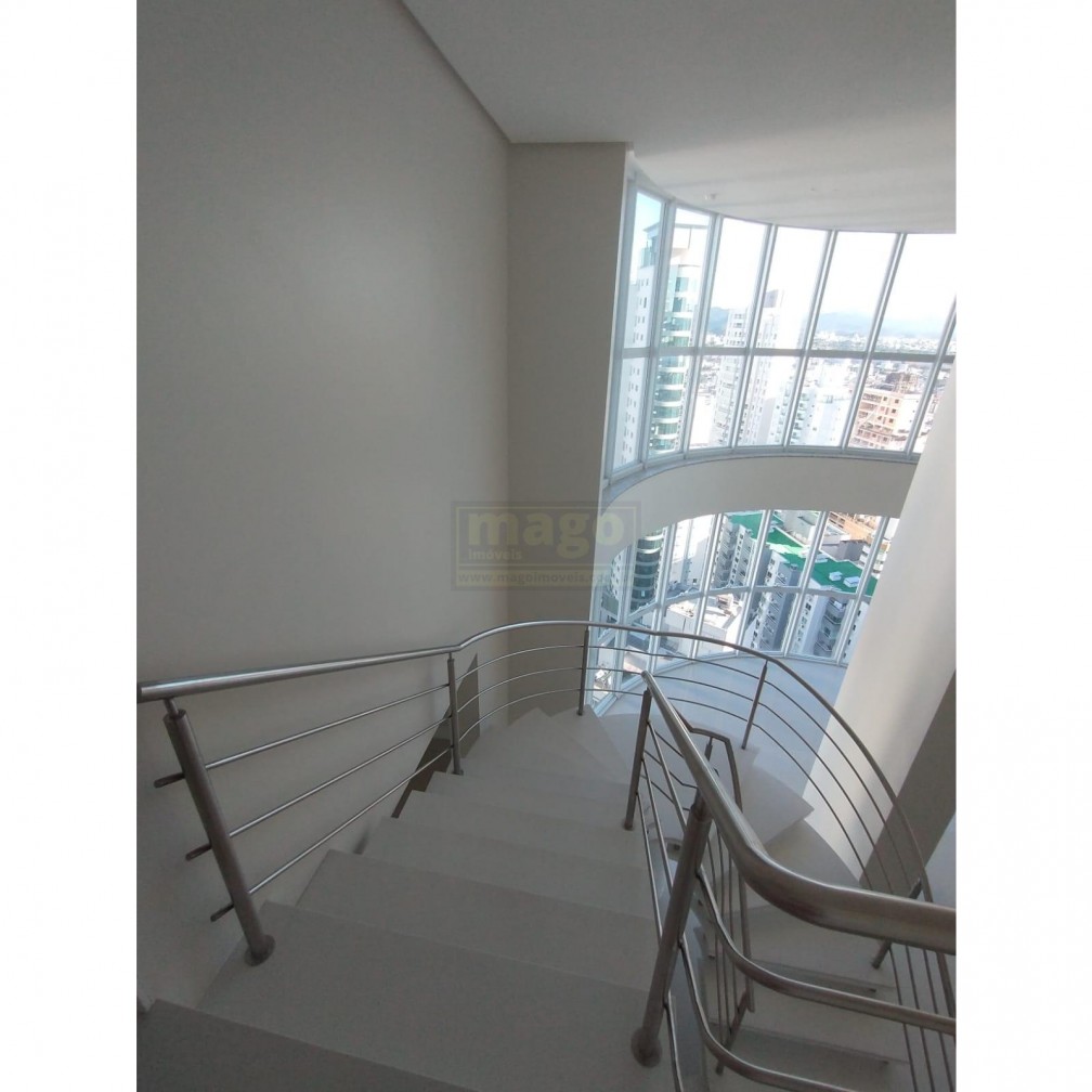 DUPLEX ALTO PADRÃO PARA VOCÊ QUE PROCURA ESPAÇO E LUXO PARA MORAR!