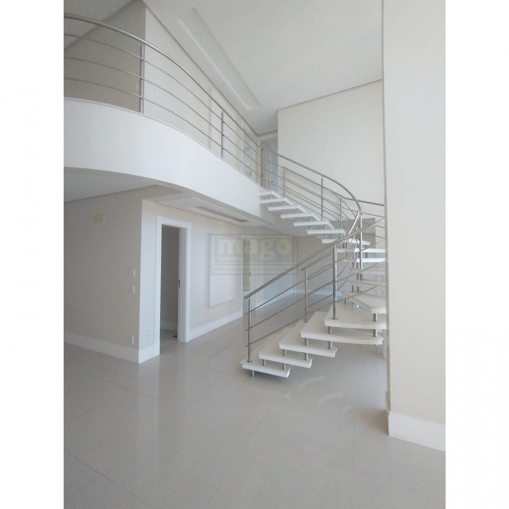 DUPLEX ALTO PADRÃO PARA VOCÊ QUE PROCURA ESPAÇO E LUXO PARA MORAR!