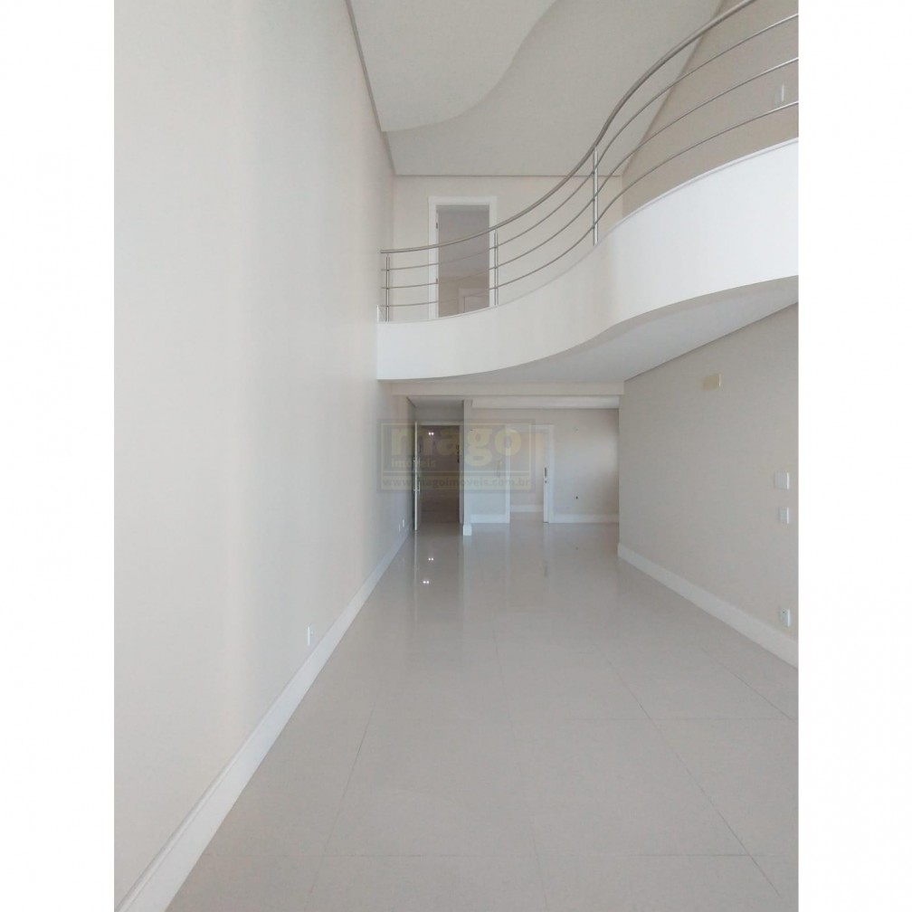 DUPLEX ALTO PADRÃO PARA VOCÊ QUE PROCURA ESPAÇO E LUXO PARA MORAR!