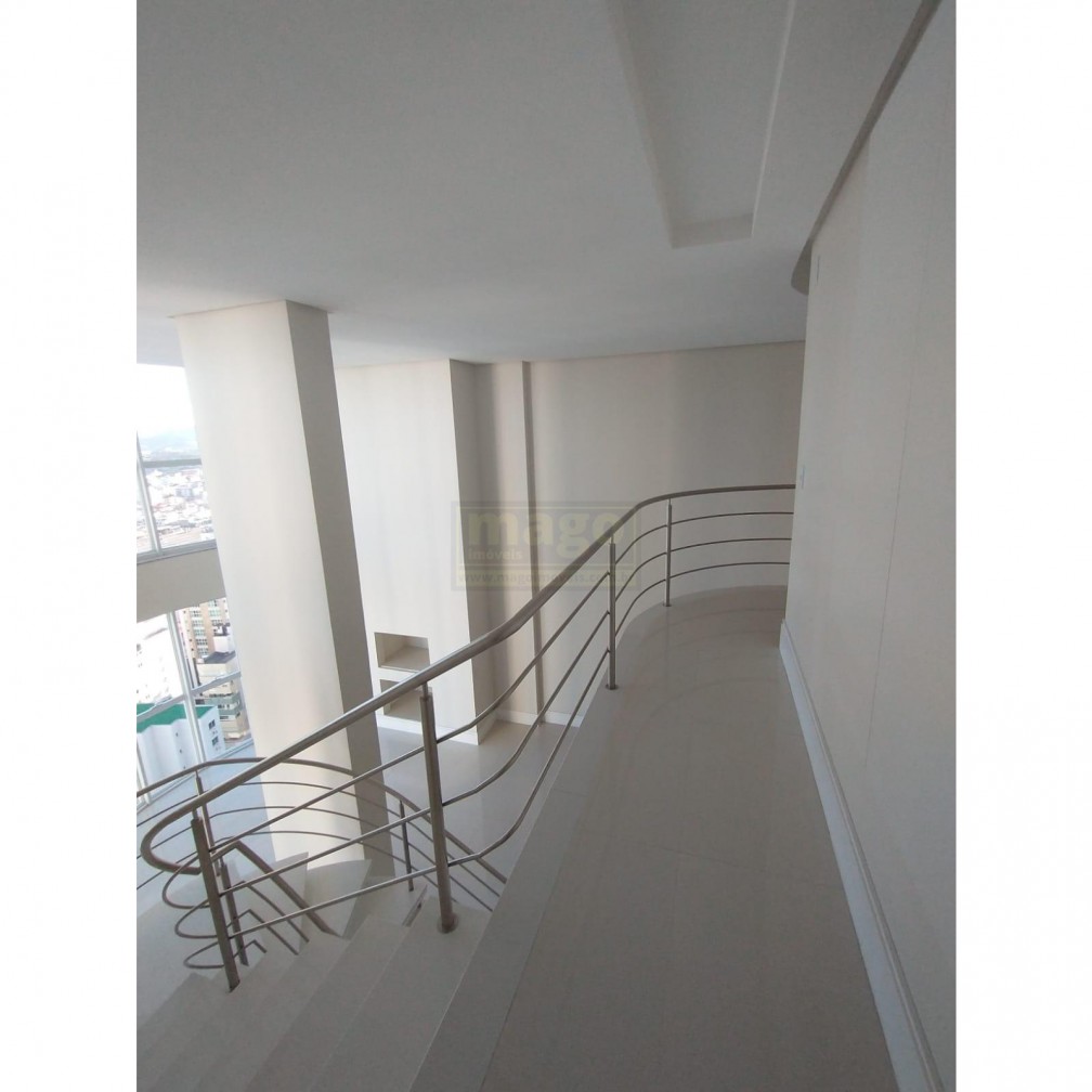 DUPLEX ALTO PADRÃO PARA VOCÊ QUE PROCURA ESPAÇO E LUXO PARA MORAR!