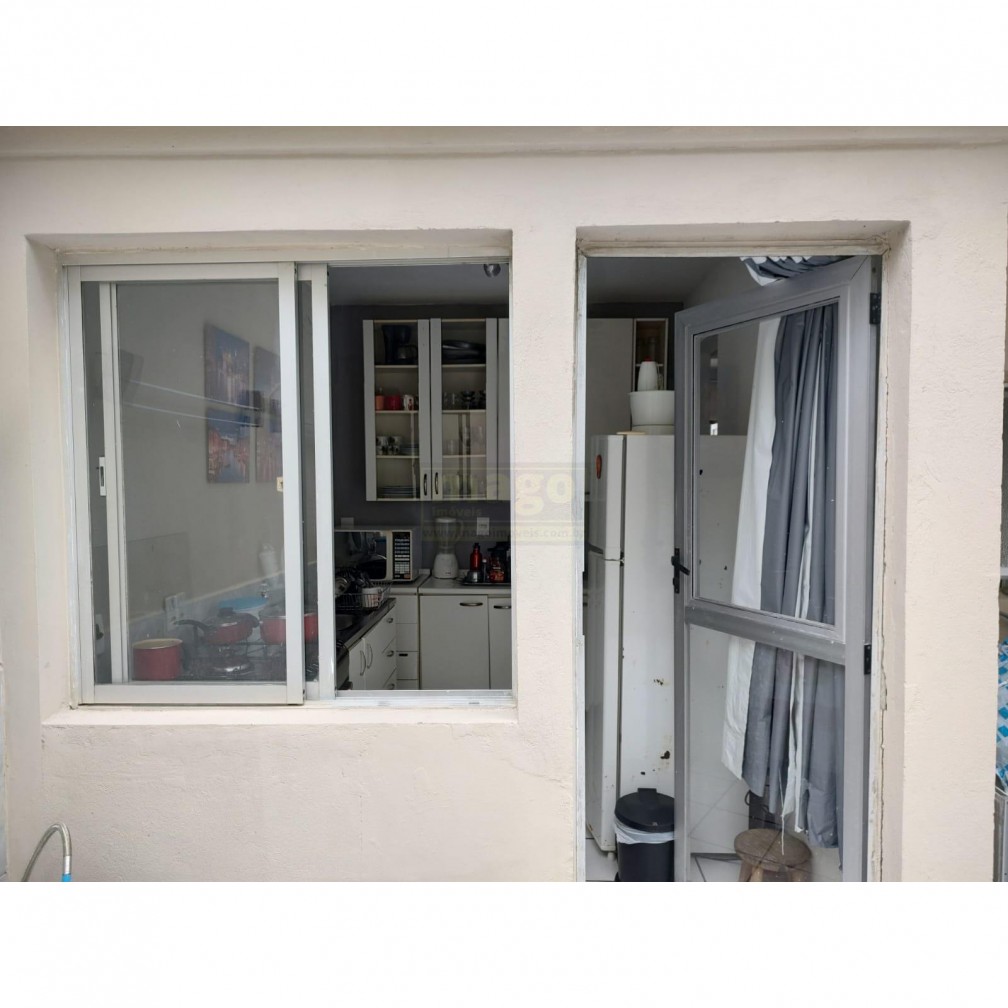 Casa em condominio á venda 