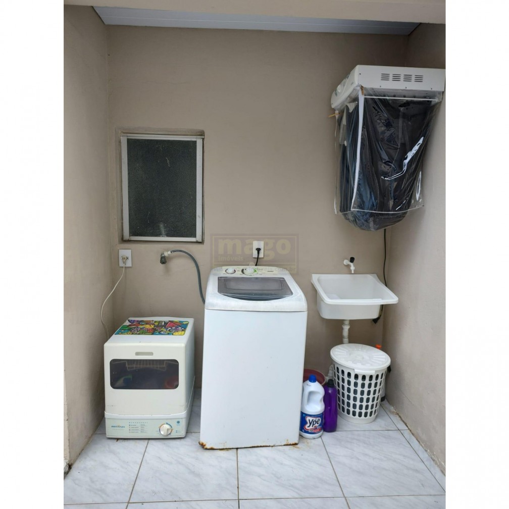 Casa em condominio á venda 