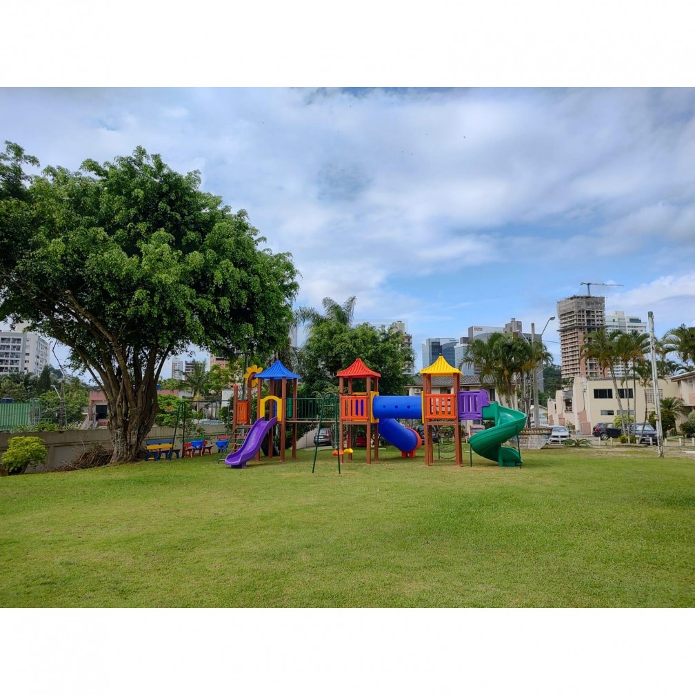 Casa em condominio á venda 
