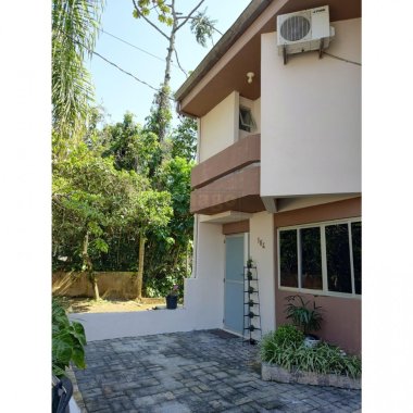 Casa em condominio á venda