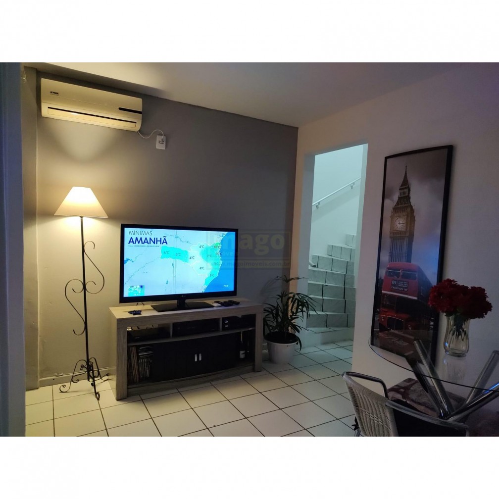 Casa em condominio á venda 