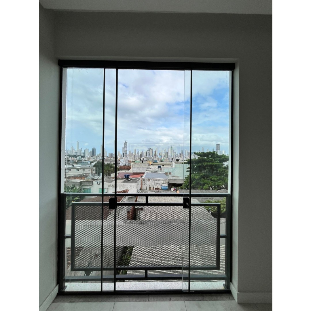 Casa com 3 suites e 4 vagas de garagem no Bairro das Nações