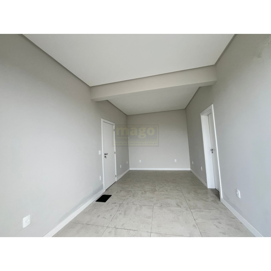 Casa com 3 suites e 4 vagas de garagem no Bairro das Nações