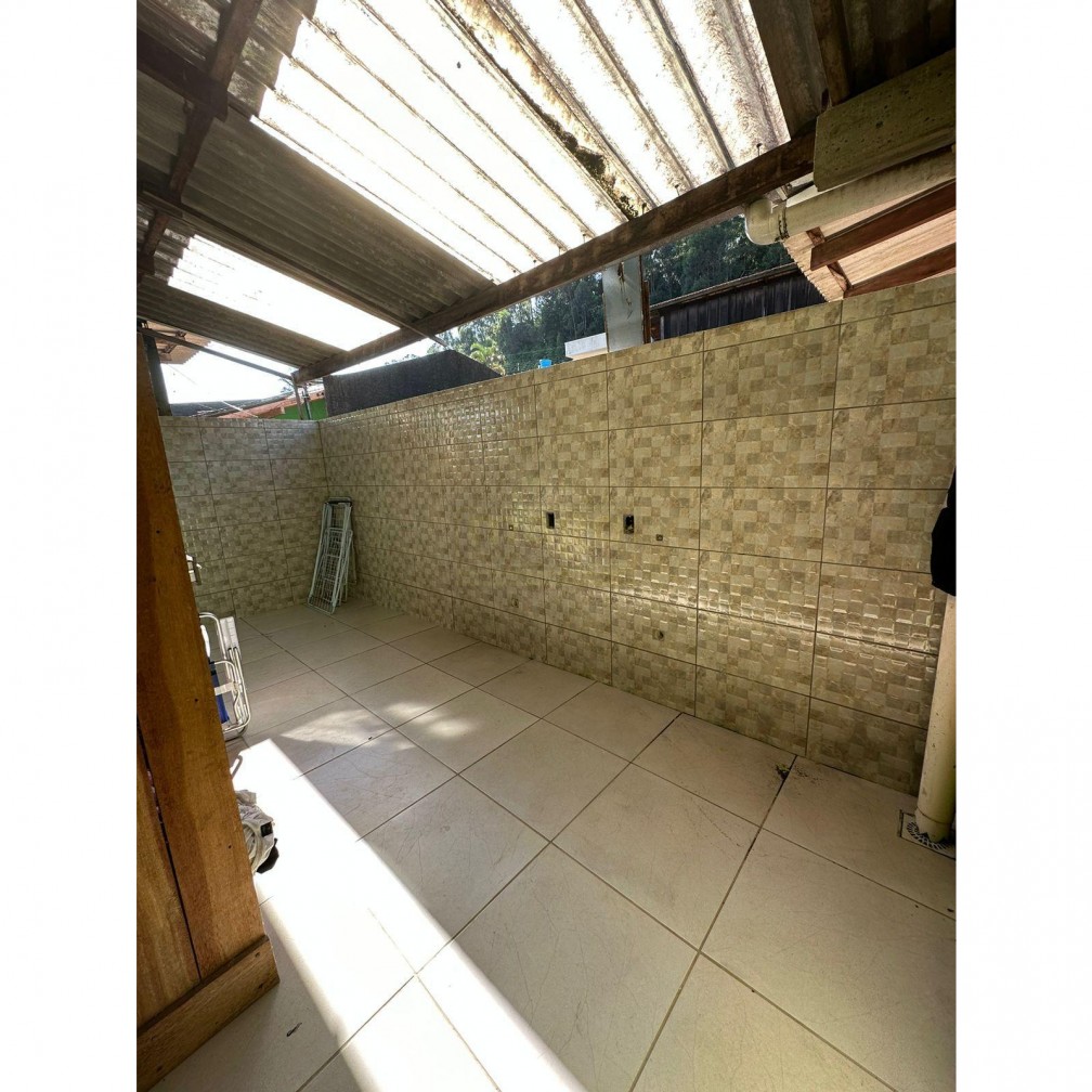 Terreno com Duas casas para Venda no Bairro Fazenda em Itajaí