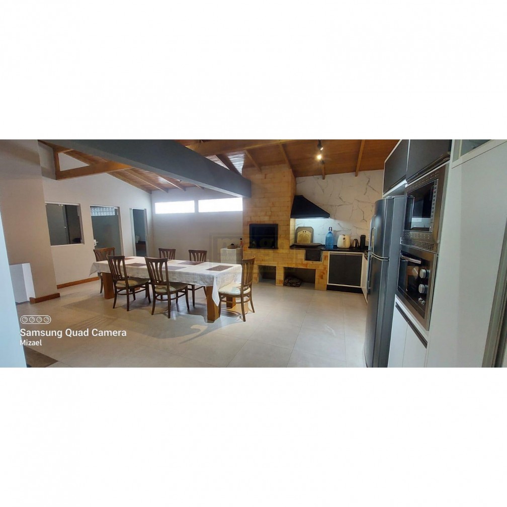 Casa para Venda no Bairro São Francisco em Camboriú