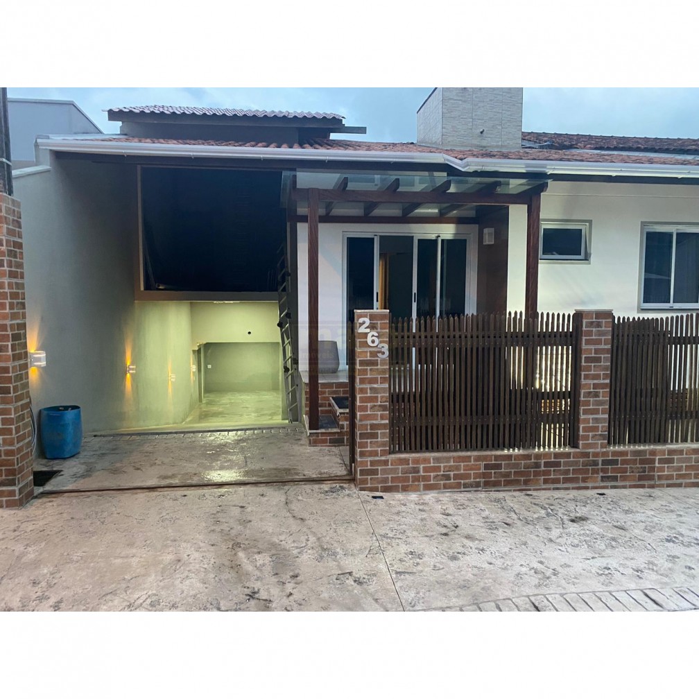 Casa para Venda no Bairro São Francisco em Camboriú