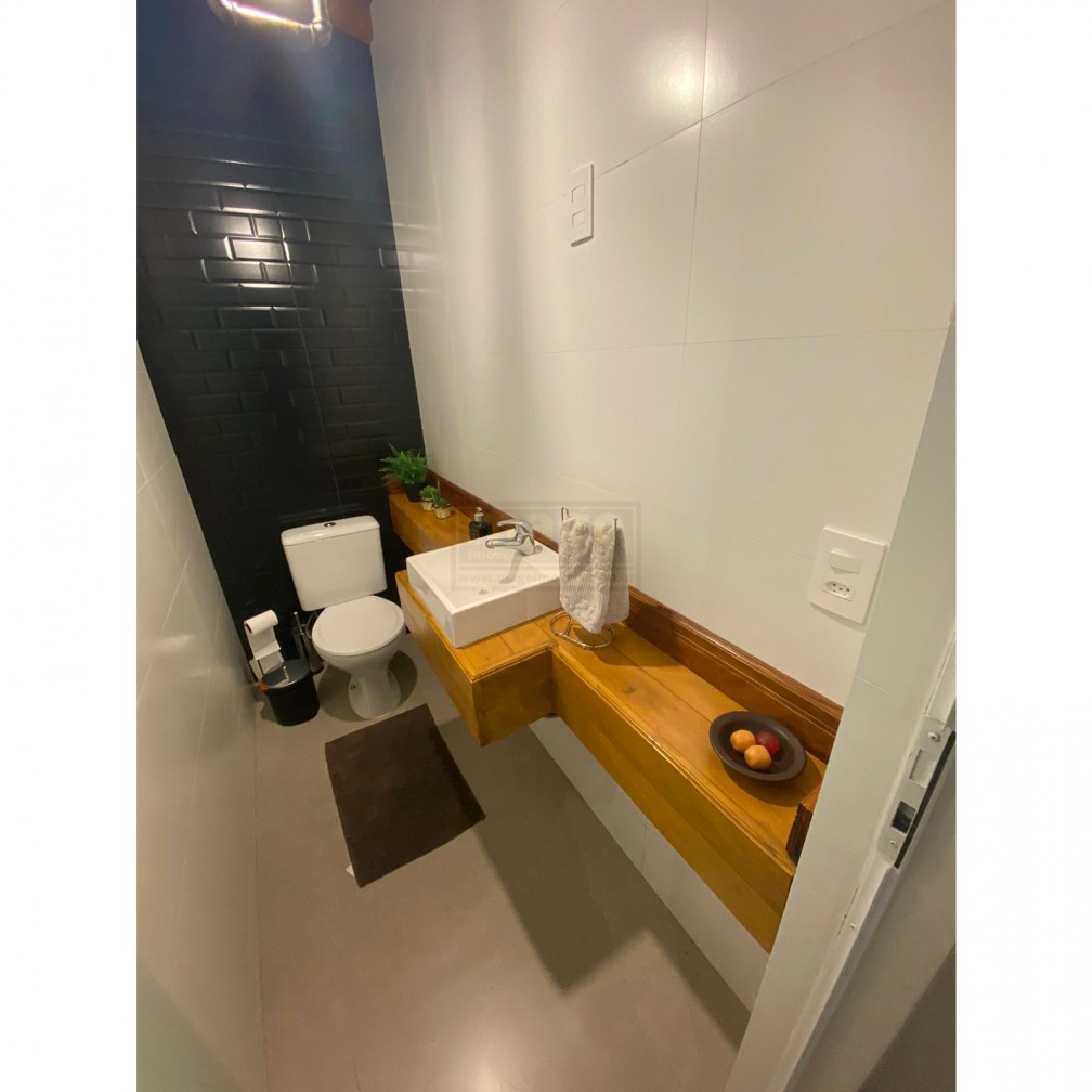 Casa para Venda no Bairro São Francisco em Camboriú