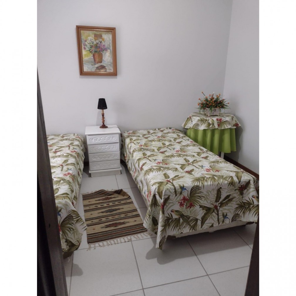 Casa em Taquaras com 5 suítes para venda