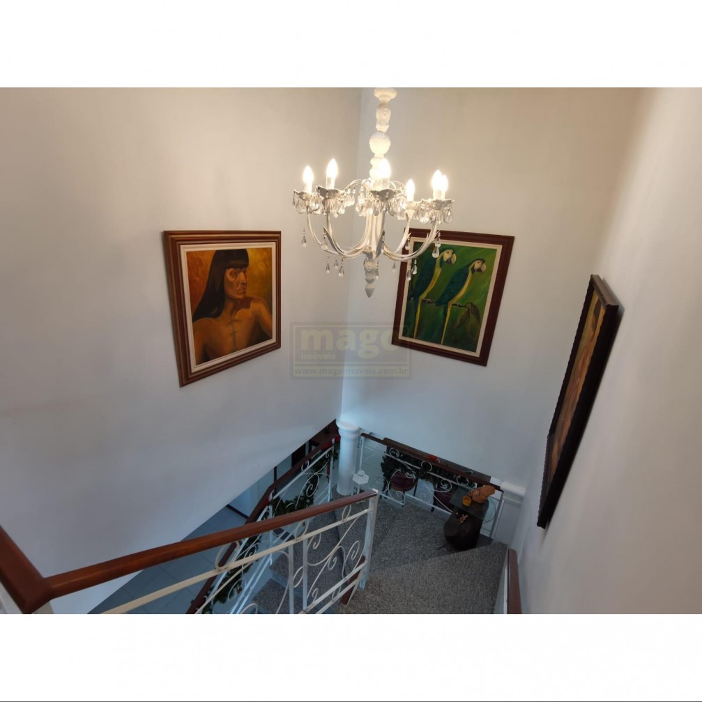 Casa em Taquaras com 5 suítes para venda