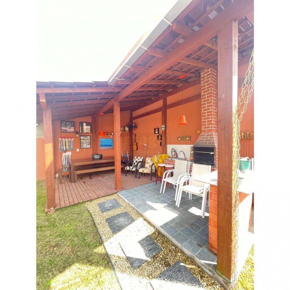Casa 3 quartos para Venda no bairro Santa Regina em Camboriú