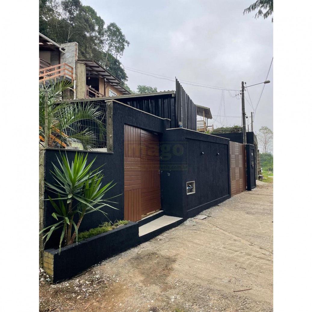 Casa 2 quartos para Venda no bairro Rio Pequeno em Camboriú