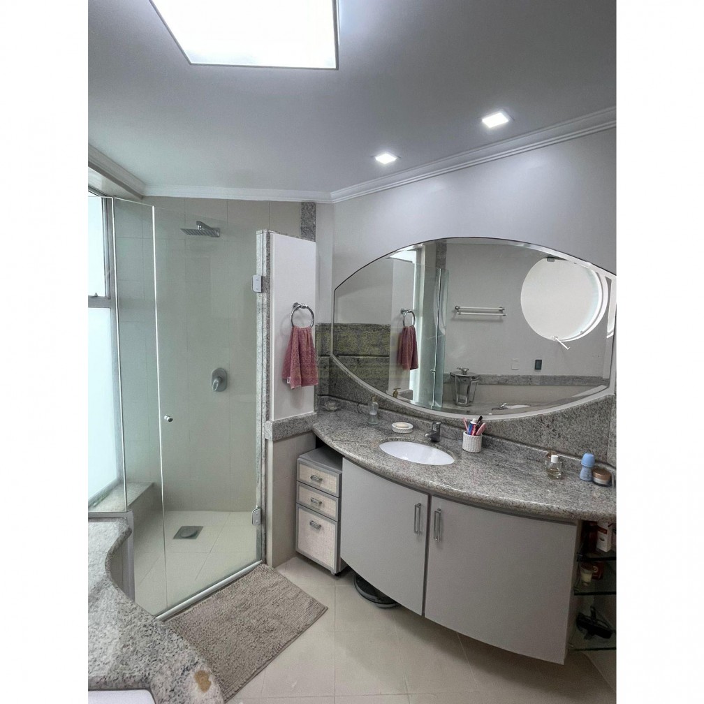 Apartamento 3 suítes para Locação Anual no bairro Centro em Balneário Camboriú