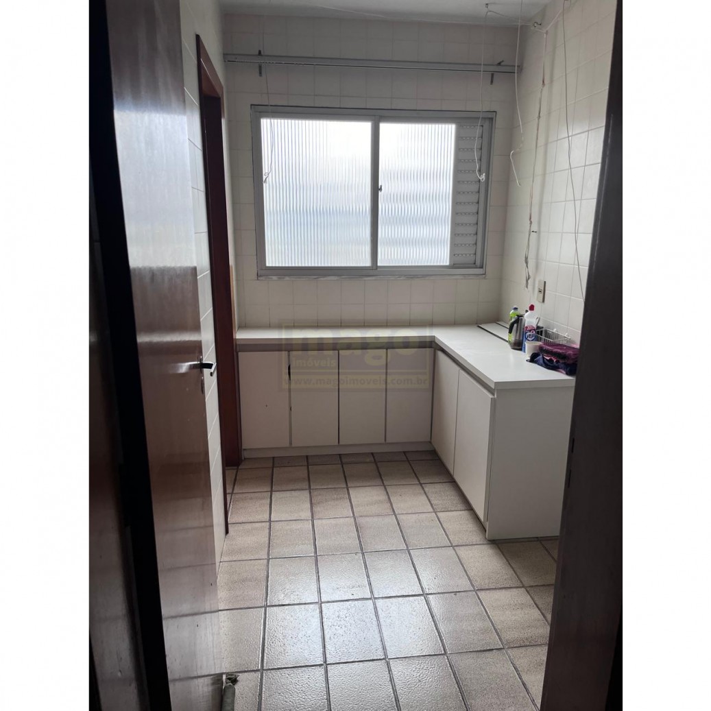 Apartamento 3 quartos para Venda no bairro Centro em Balneário Camboriú
