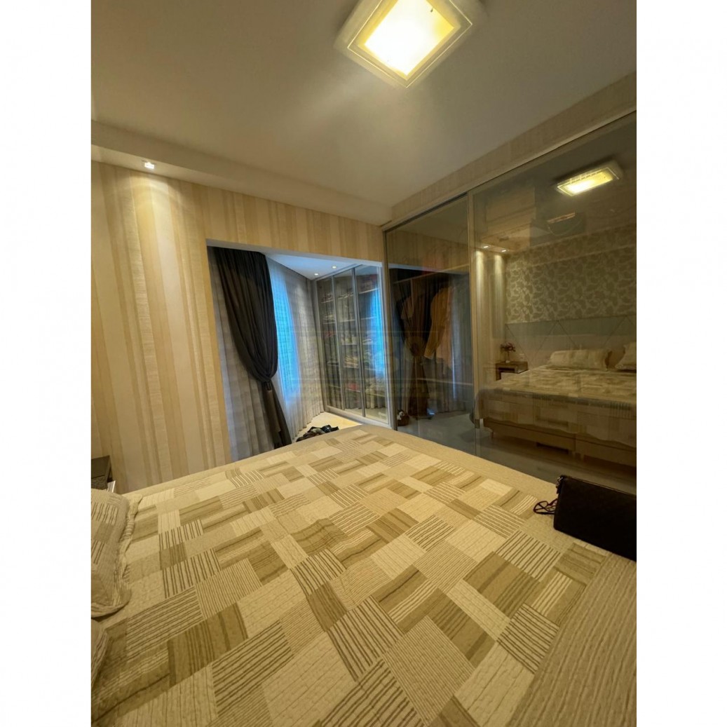 Apartamento mobiliado e decorado com suíte para venda 