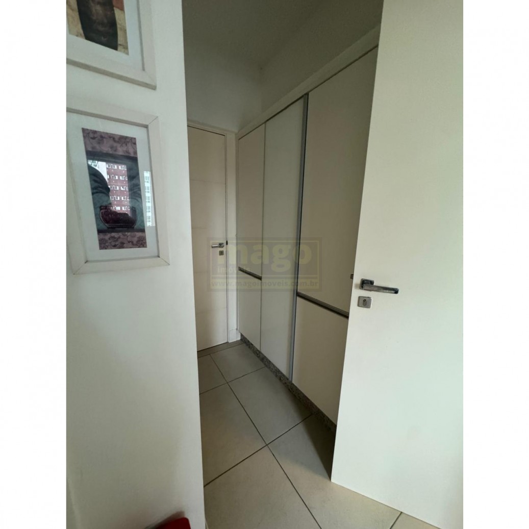 Apartamento mobiliado e decorado com suíte para venda 