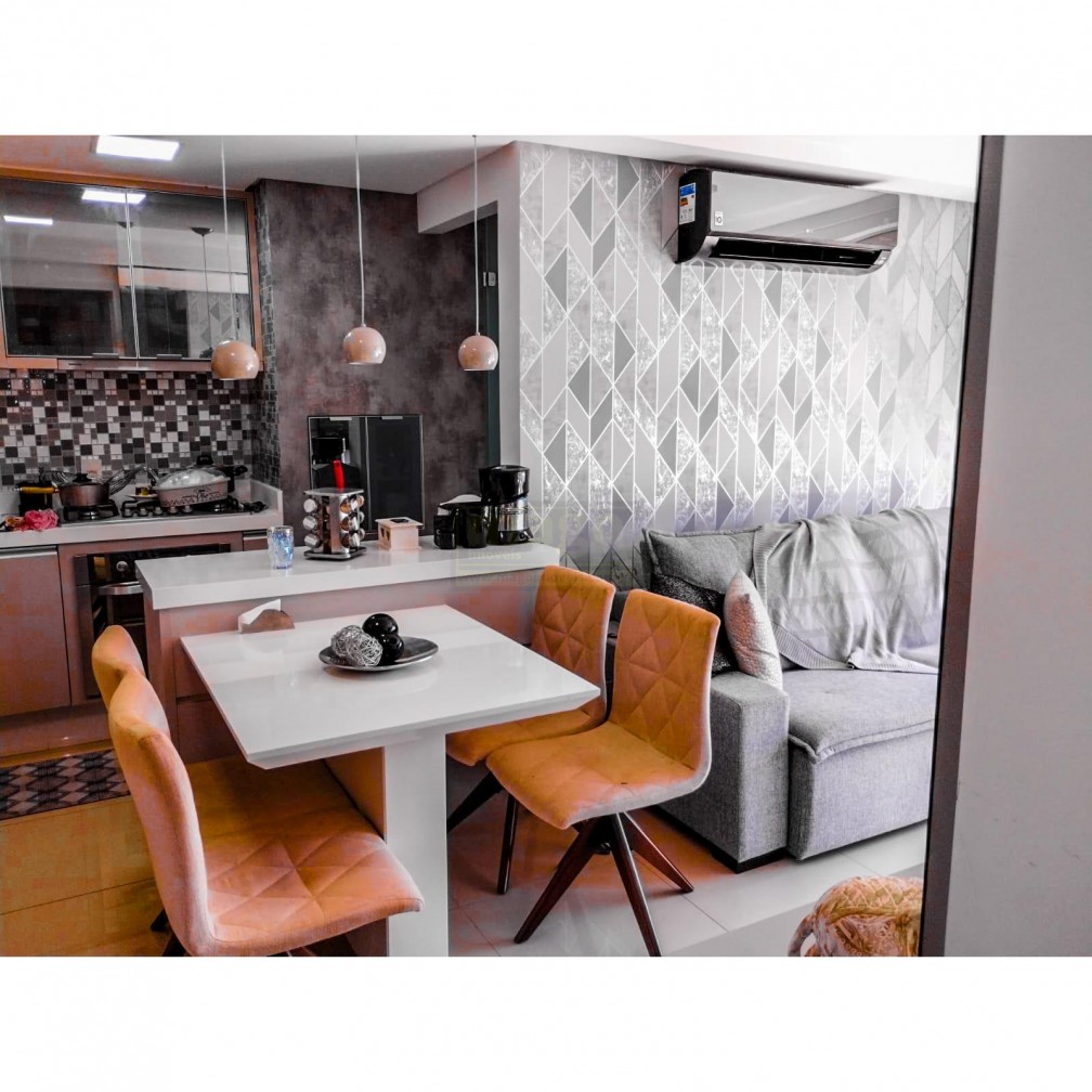 Apartamento 2 quartos para Venda no bairro Centro em Balneário Camboriú