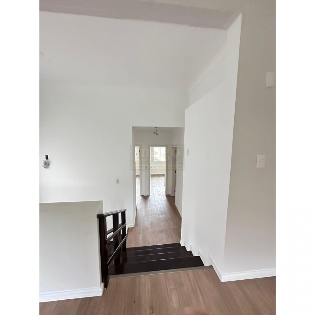 Casa para Locação Anual no bairro Ariribá em Balneário Camboriú