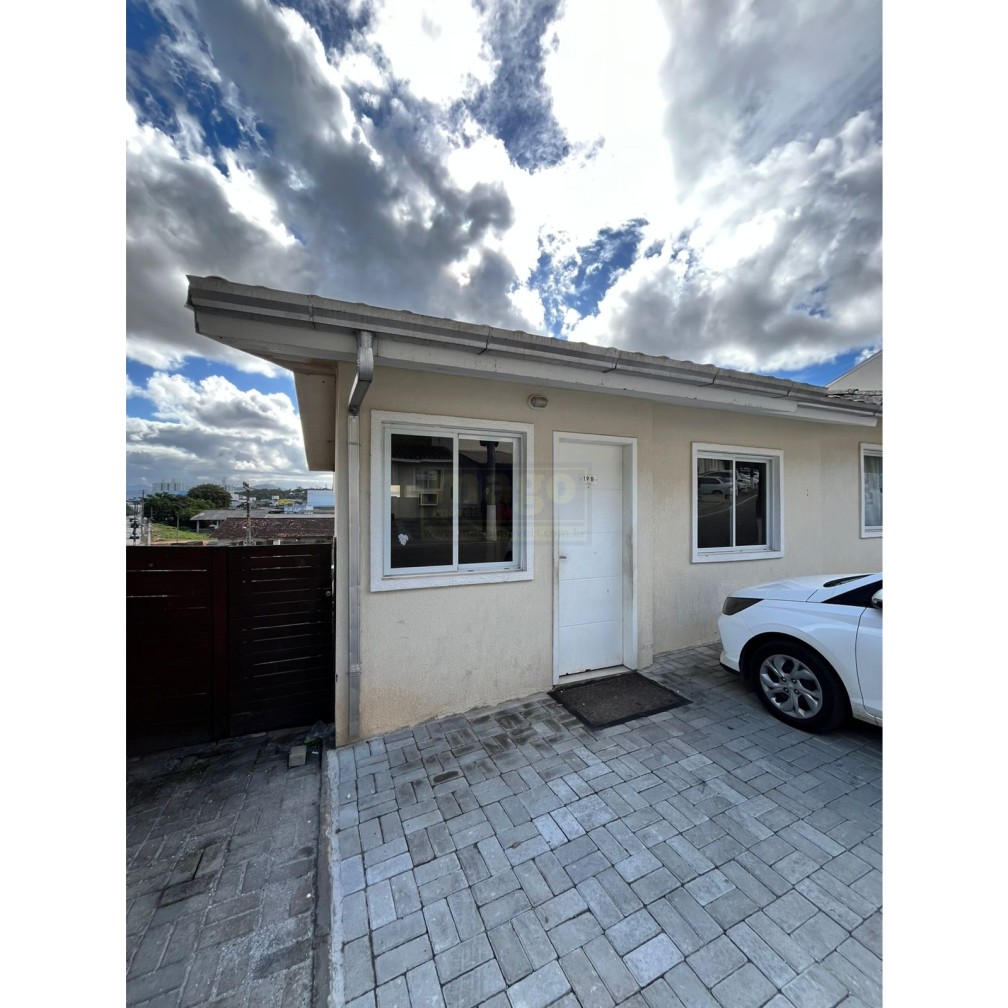 Casa 2 quartos para Locação Anual