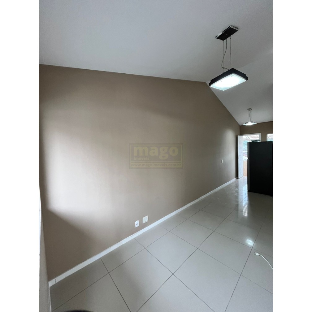 Casa 2 quartos para Locação Anual