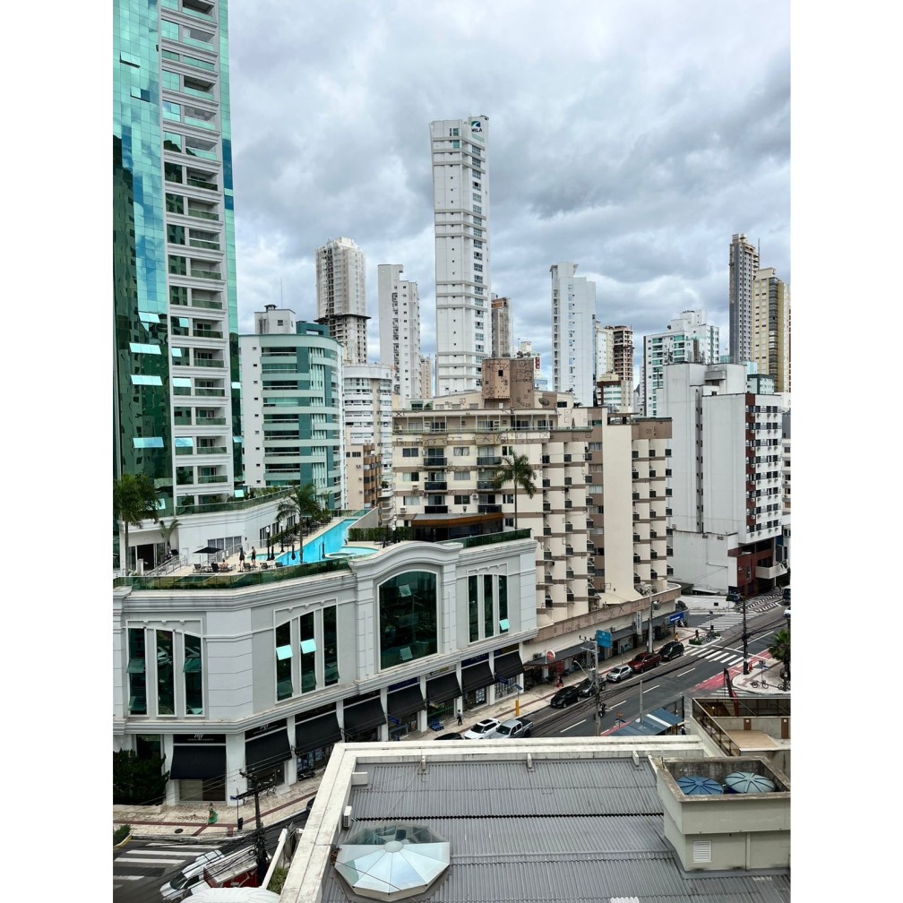 Apartamento 2 quartos para Venda no bairro Centro em Balneário Camboriú