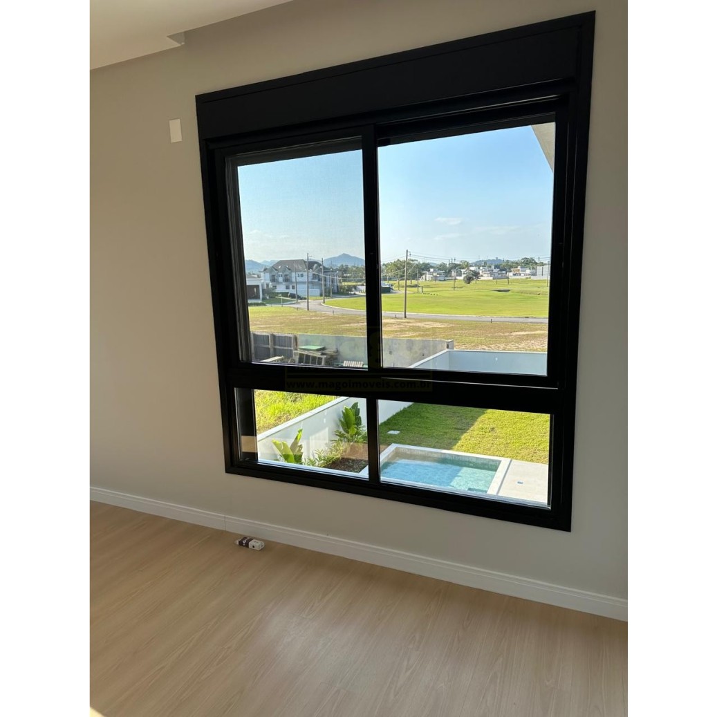 Casa 4 suítes para Venda no bairro Santa Regina em Camboriú