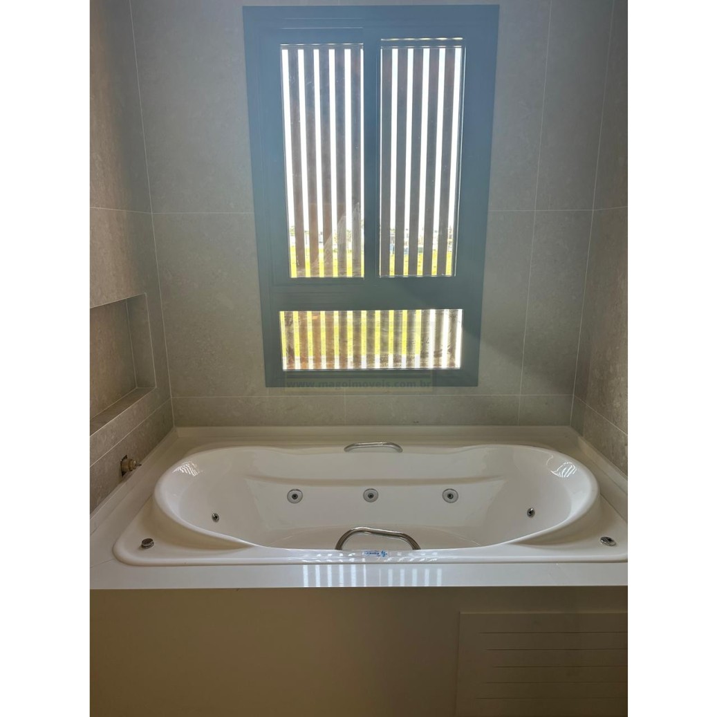 Casa 4 suítes para Venda no bairro Santa Regina em Camboriú