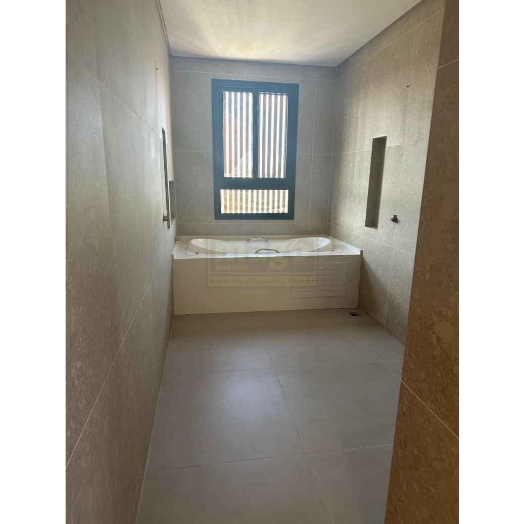 Casa 4 suítes para Venda no bairro Santa Regina em Camboriú