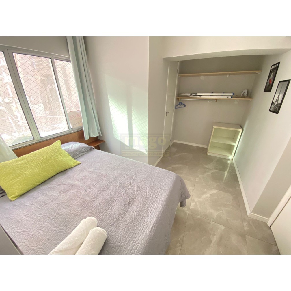 Apartamento com 02 dormitórios + 01 suíte à venda na Av Brasil em Balneário Camboriú