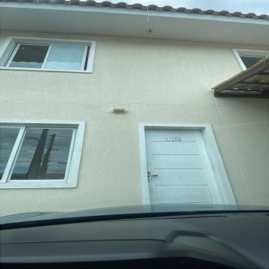 Sobrado 2 suítes para Locação Anual no bairro Cedros em Camboriú