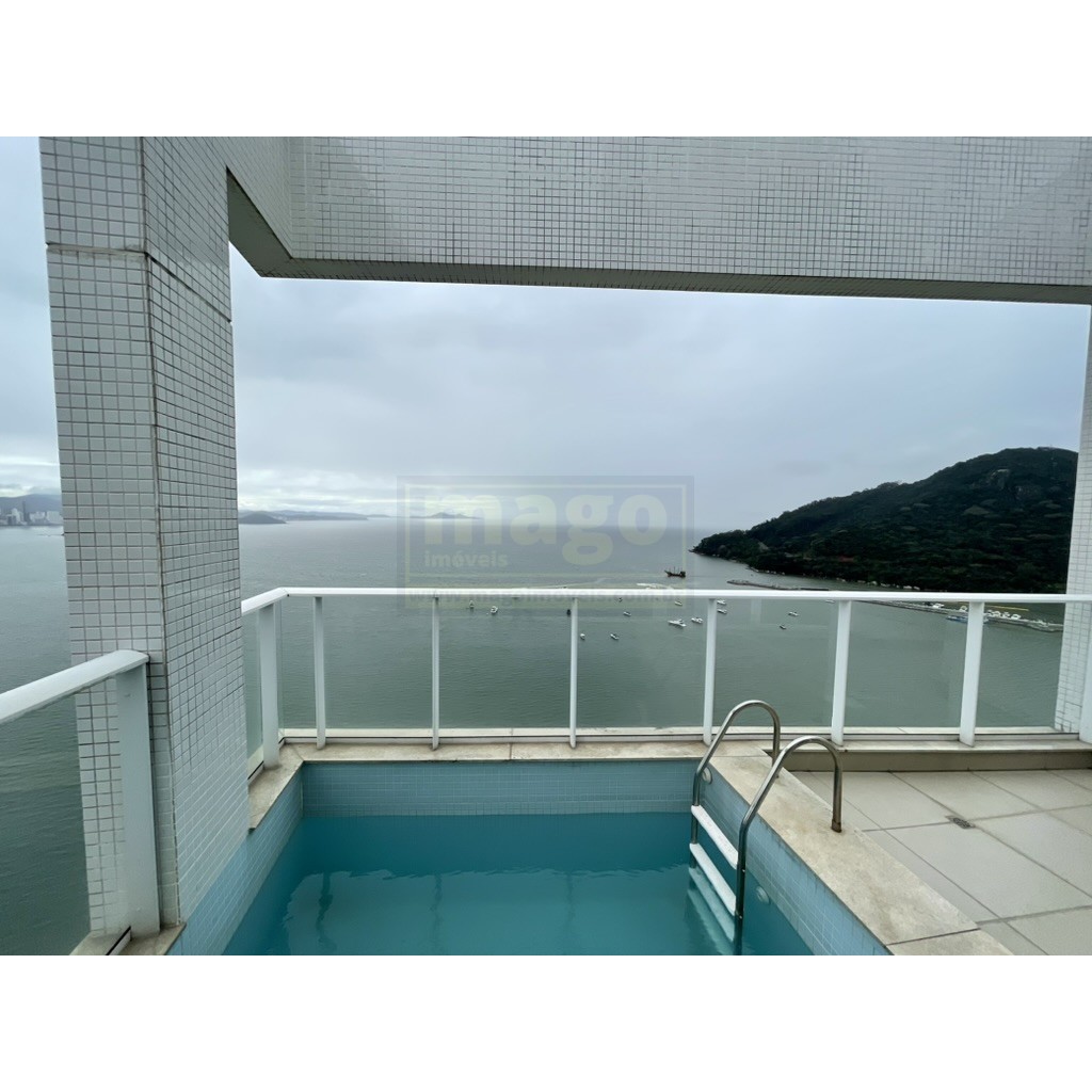 Triplex Frente Mar com 7 suítes em Balneário Camboriú