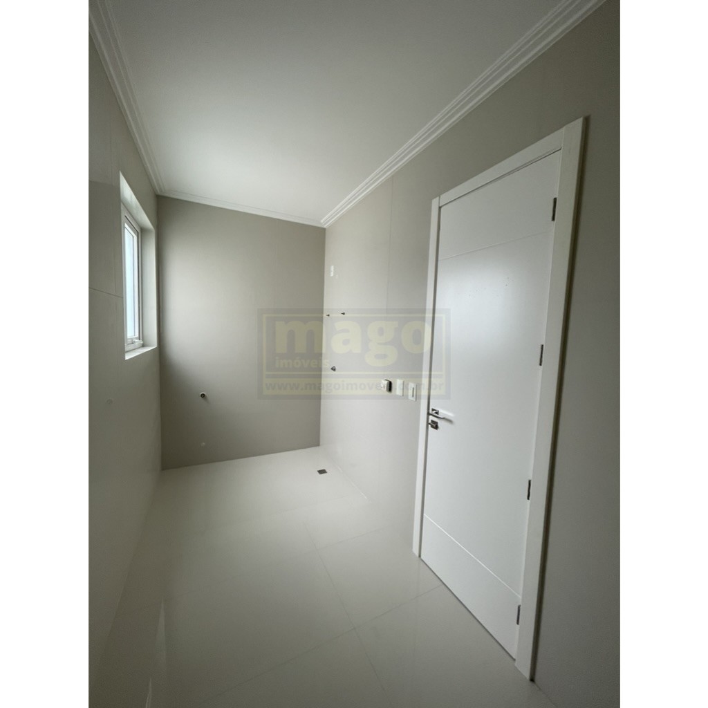 Triplex Frente Mar com 7 suítes em Balneário Camboriú