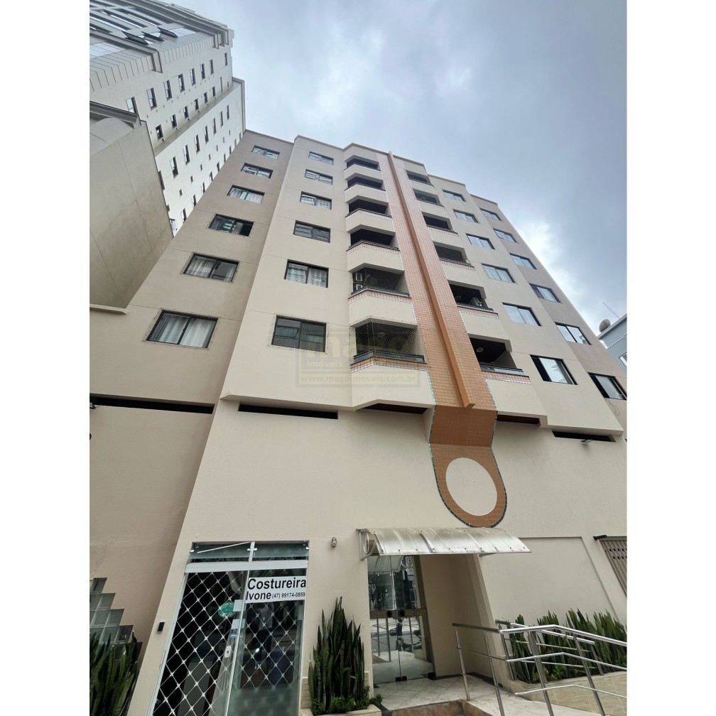 Apartamento 2 quartos para Venda no bairro Centro em Balneário Camboriú