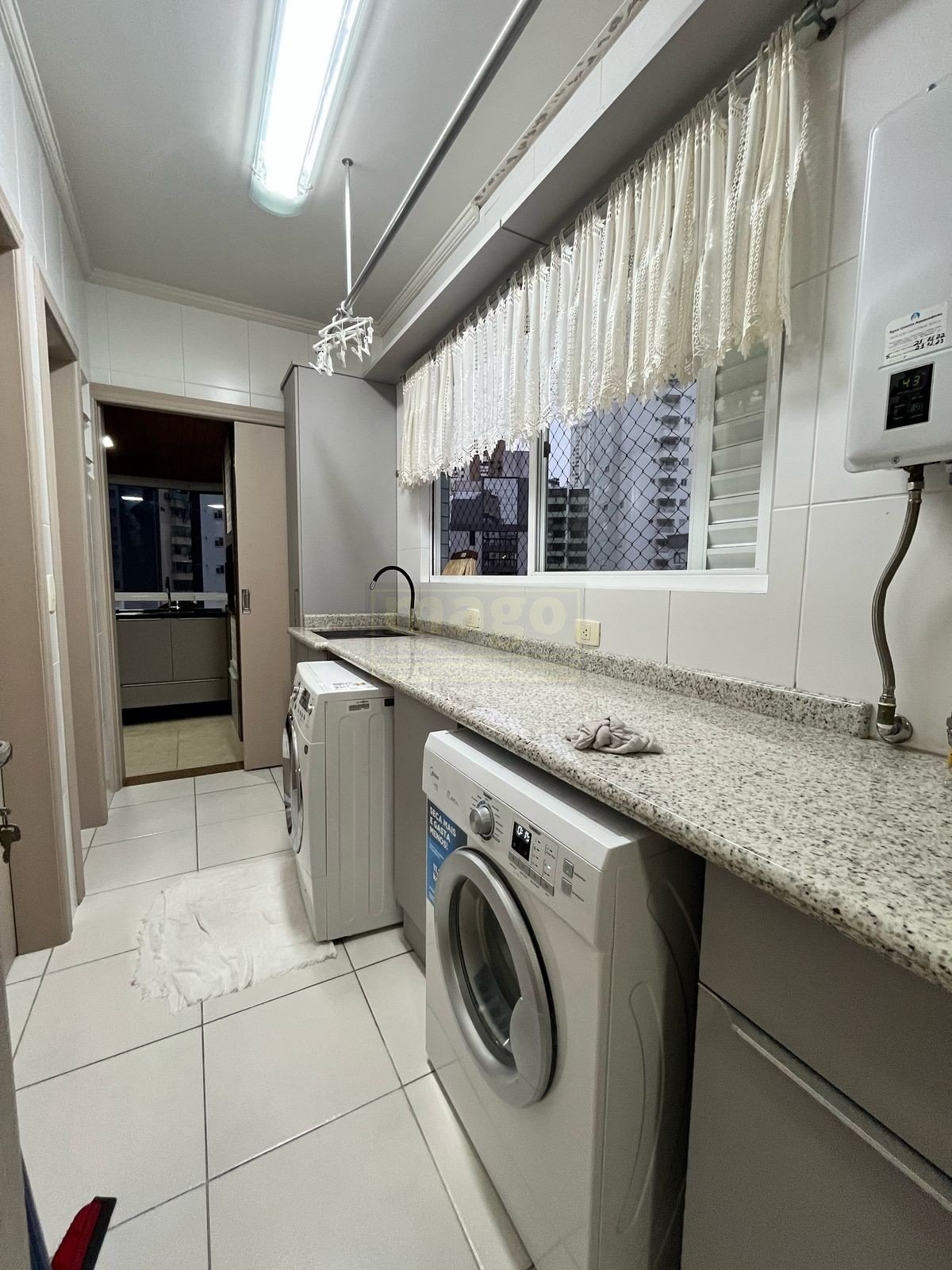 Apartamento 3 suítes para venda no bairro Barra Sul em Balneário Camboriú